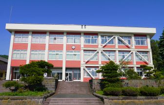 校舎外観