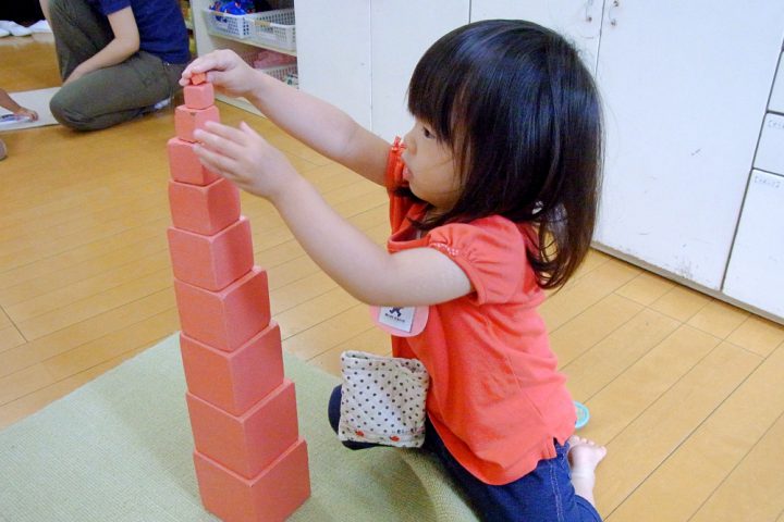 感覚の活動 桃色の塔